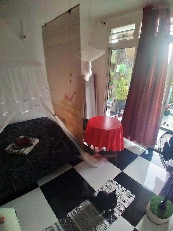 Chambre Avec Cuisine Et Sdb Semi-Privatives Separees Dans Un Ecrin De Verdure Лез-Абім Екстер'єр фото